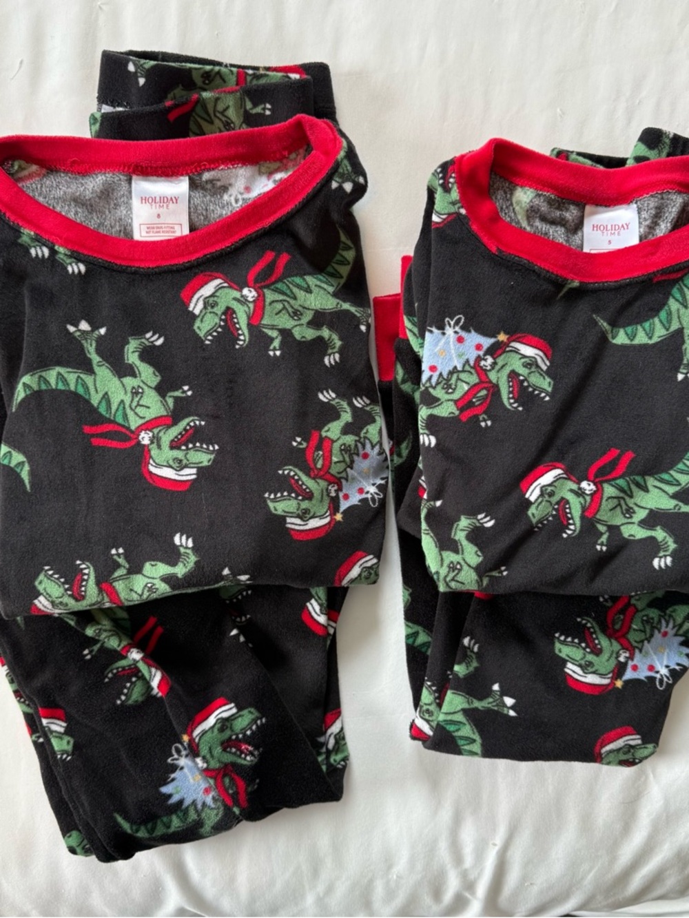 Holiday Time Kids Black Dinosaur Holiday Matching Pajama Set Bundle